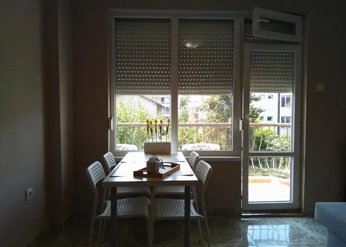 Apartments Primorsko Апартаменты