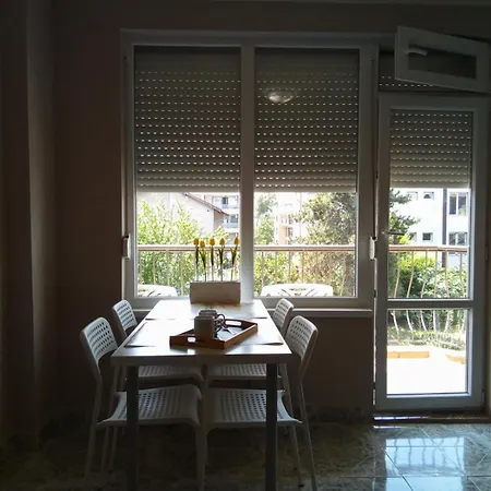 Apartments Primorsko Lejlighed